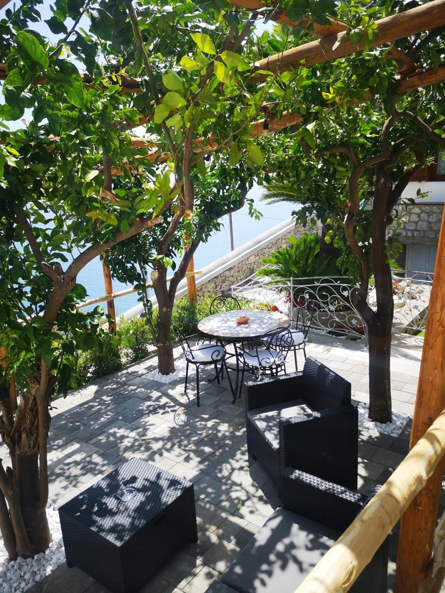 Villa Furoris Apartment 푸로레 외부 사진